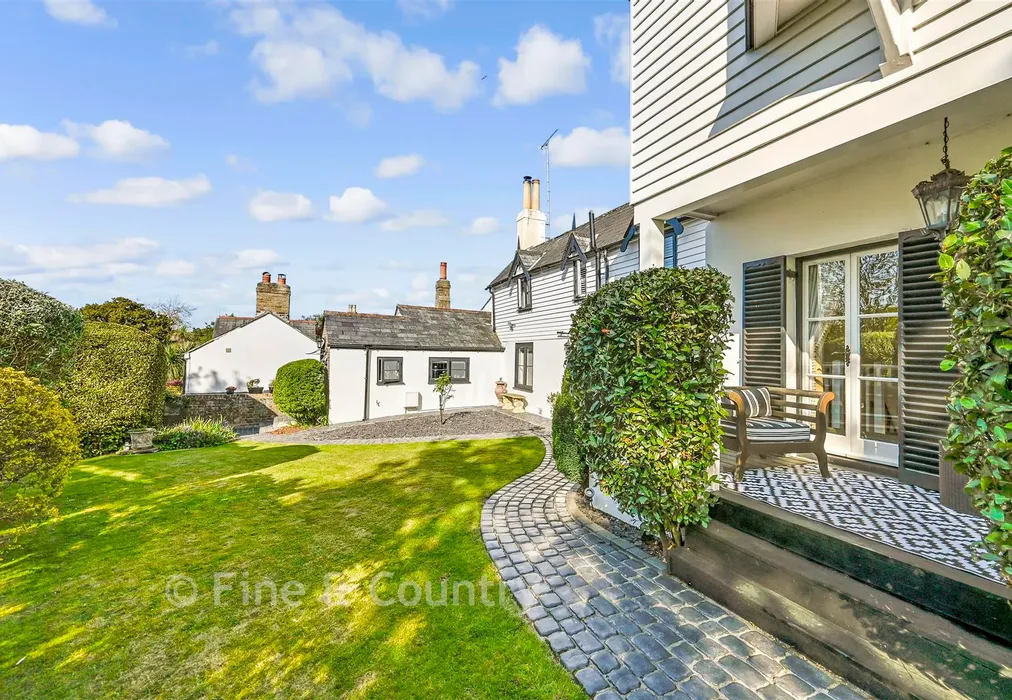 Rear Garden - Liverpool Road, Walmer, Deal, Kent - Wards of Kent