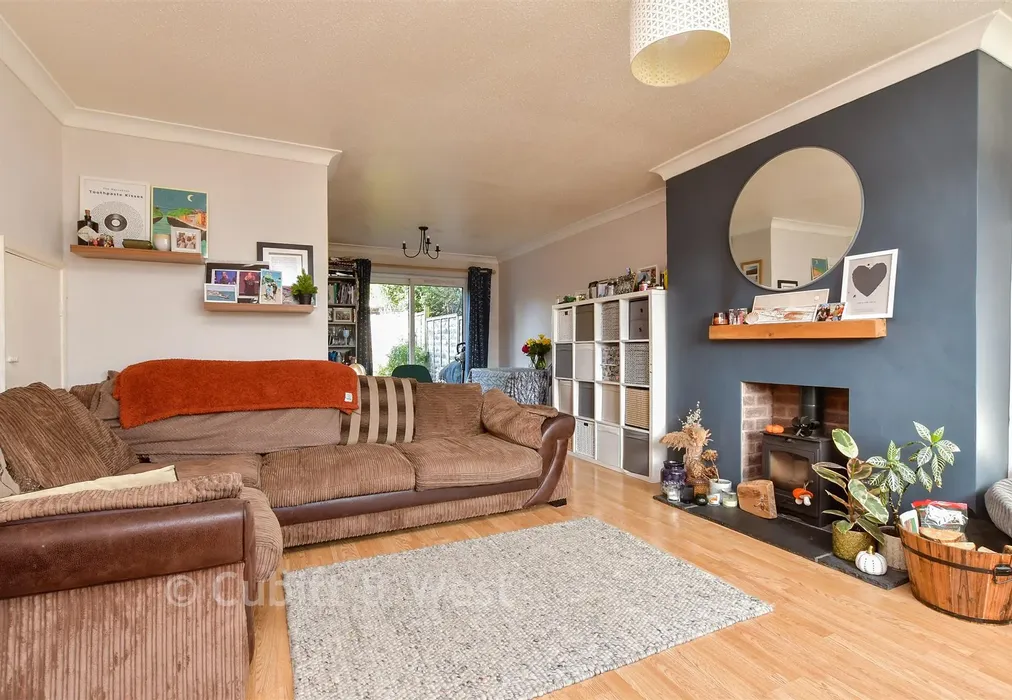 Lounge - Oakmede Way, Ringmer, East Sussex - Wards of Kent