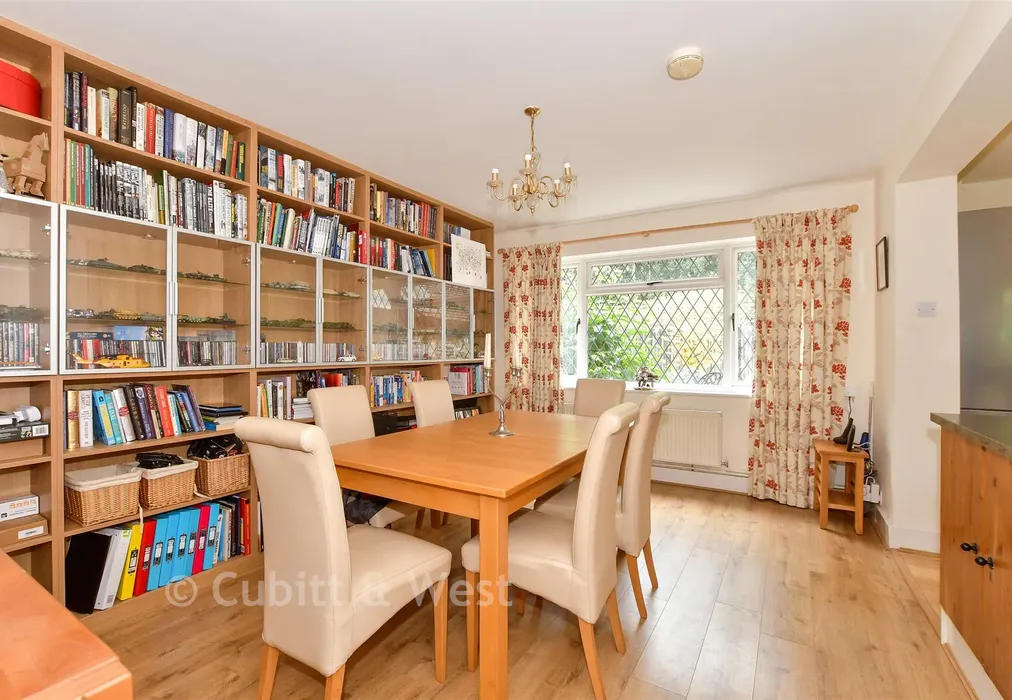Dining Area - Holtye Road, East Grinstead, West Sussex - Wards of Kent