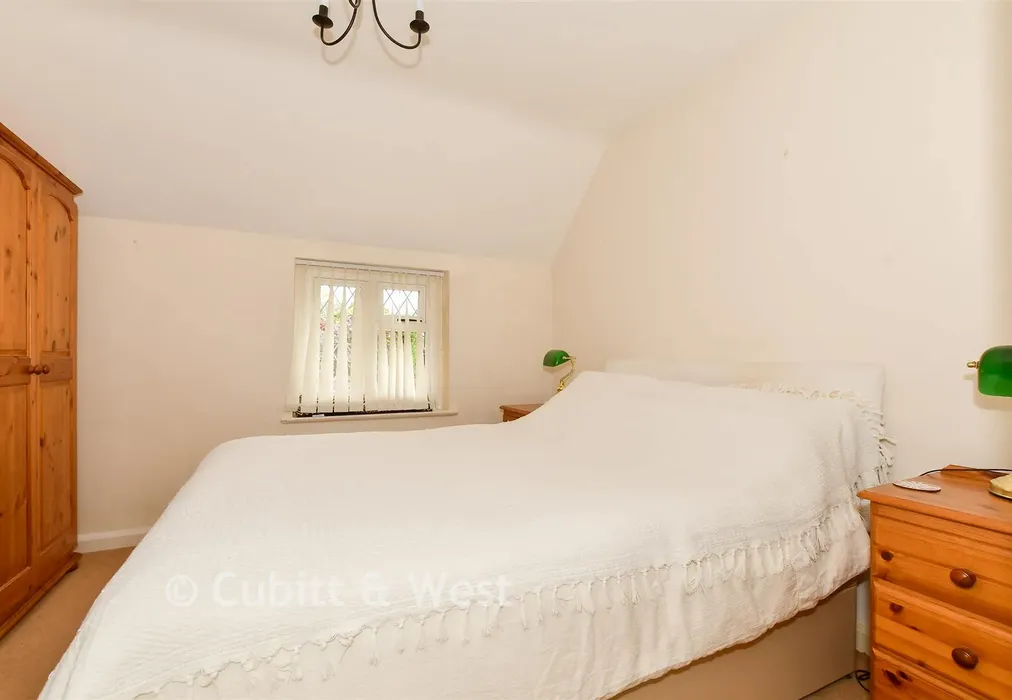 Bedroom 2 - Holtye Road, East Grinstead, West Sussex - Wards of Kent