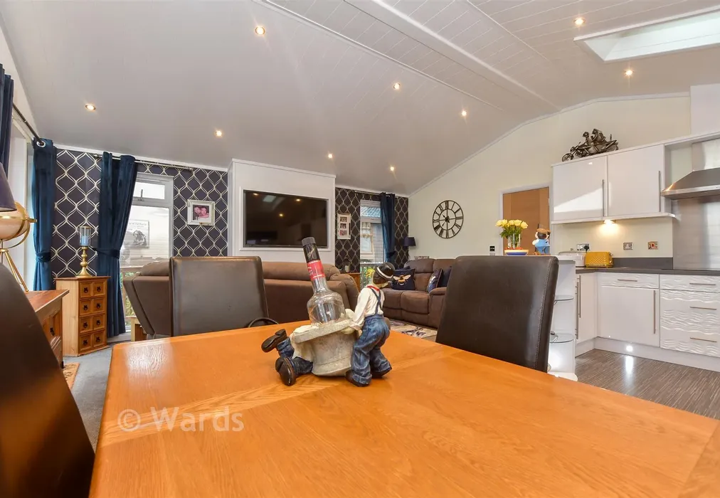 Kitchen/Lounge/Dining Area - Wateringbury Road, East Malling, Kent - Wards of Kent