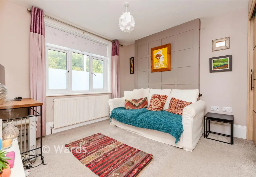 Bedroom 2 - Seal Road, Sevenoaks, Kent - Wards of Kent