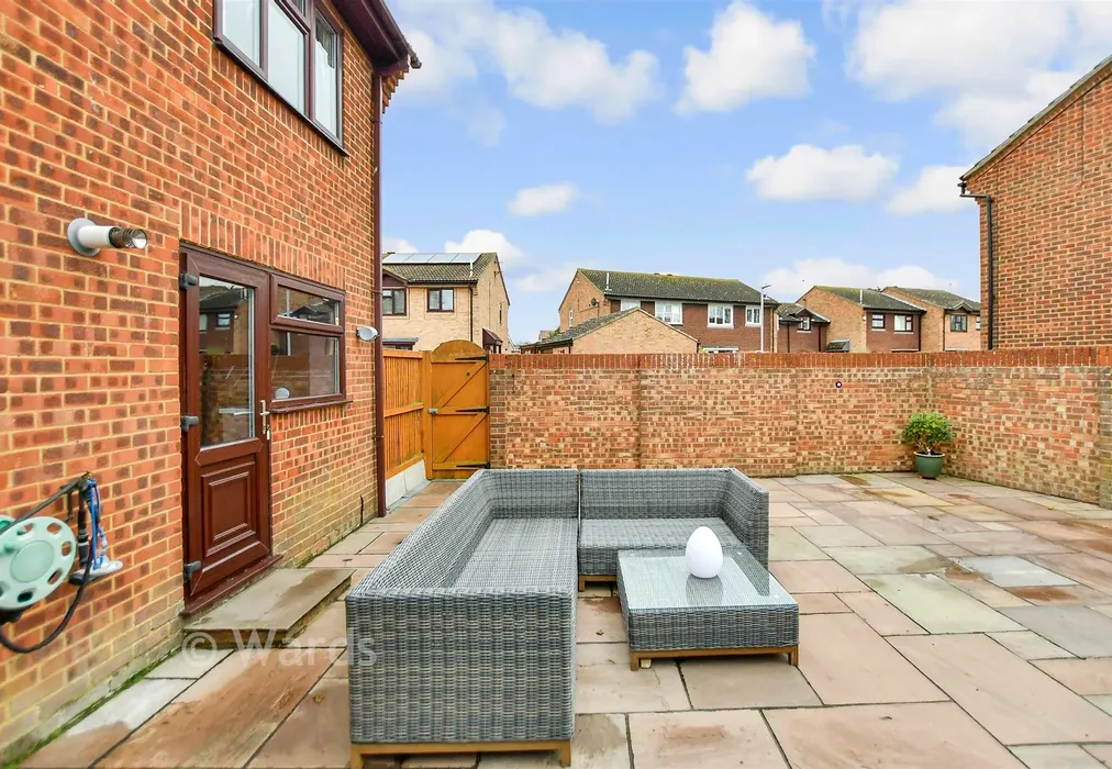 Rear Garden - Barrington Crescent, Birchington, Kent - Wards of Kent