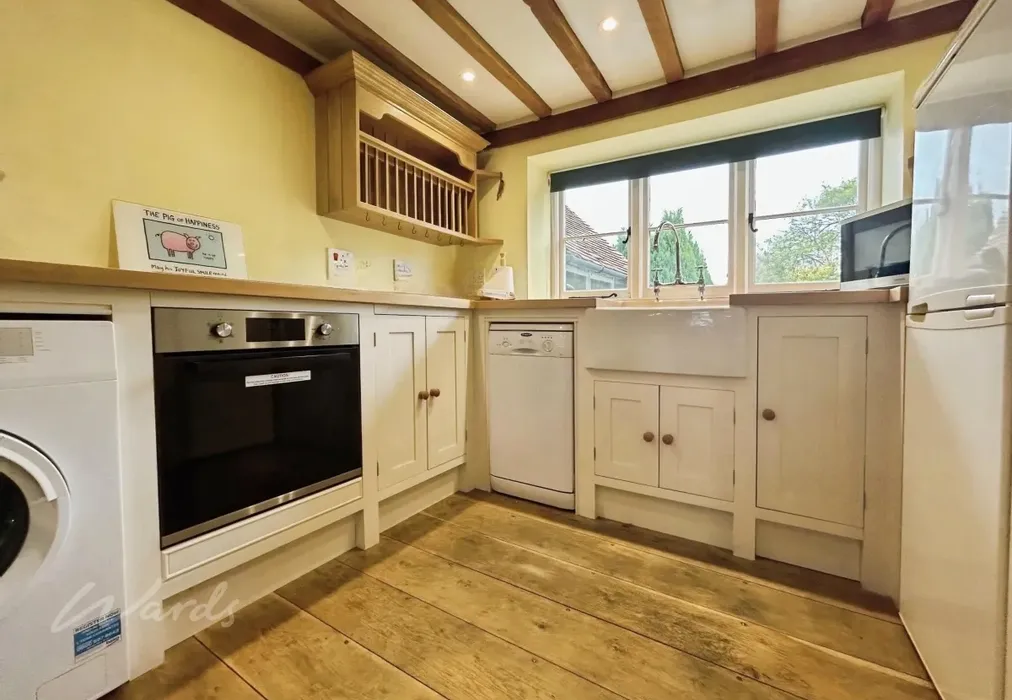 kitchen - Pashley Road Ticehurst TN5 - Wards of Kent