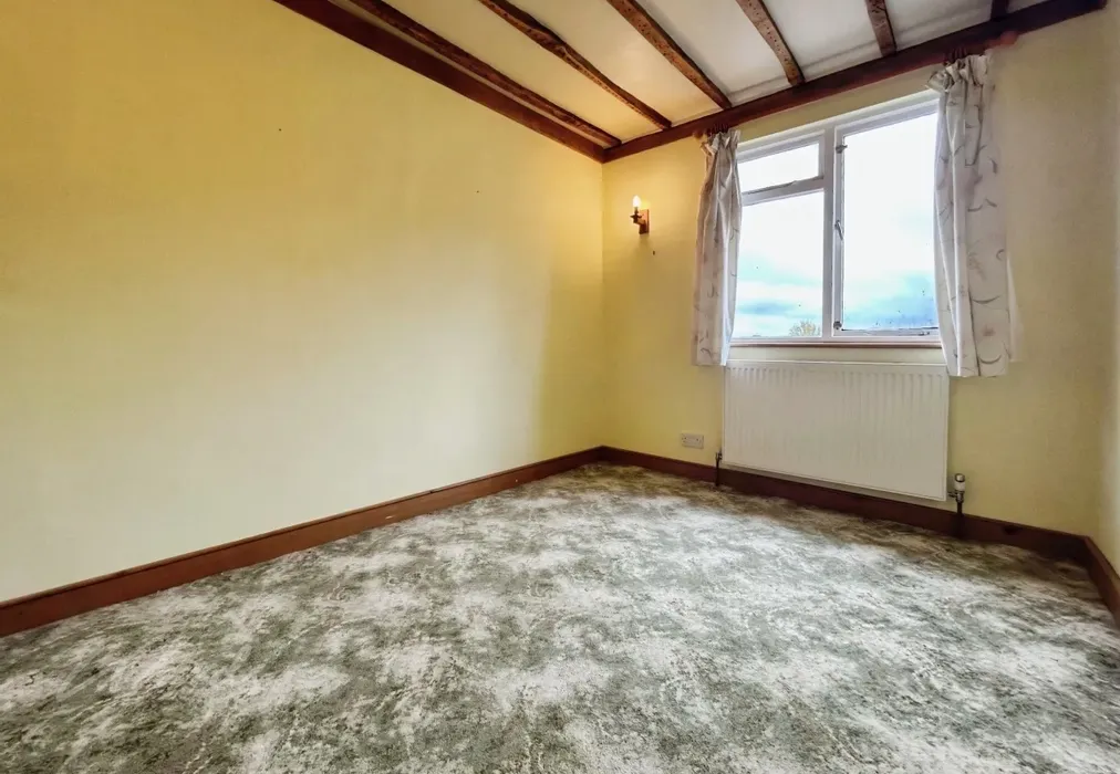 bed 2 - Pashley Road Ticehurst TN5 - Wards of Kent