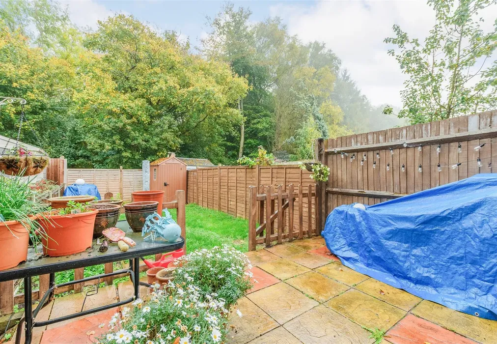 Rear Garden - Highview, Vigo, Gravesend, Kent - Wards of Kent