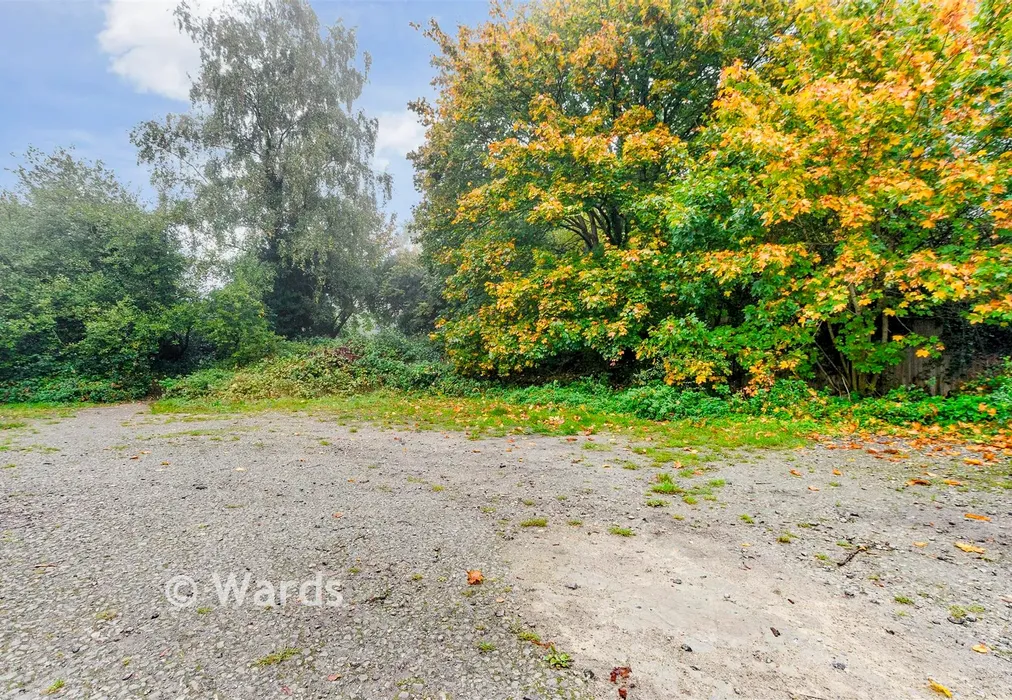 Driveway/Parking - Highview, Vigo, Gravesend, Kent - Wards of Kent