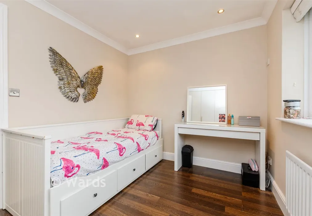 Bedroom 1 - Hayes Road, St. James Park, Greenhithe, Kent - Wards of Kent