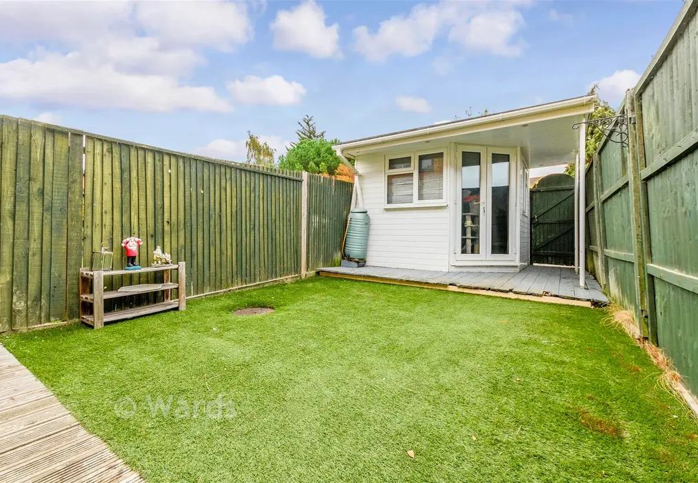 Rear Garden - Hayes Road, St. James Park, Greenhithe, Kent - Wards of Kent