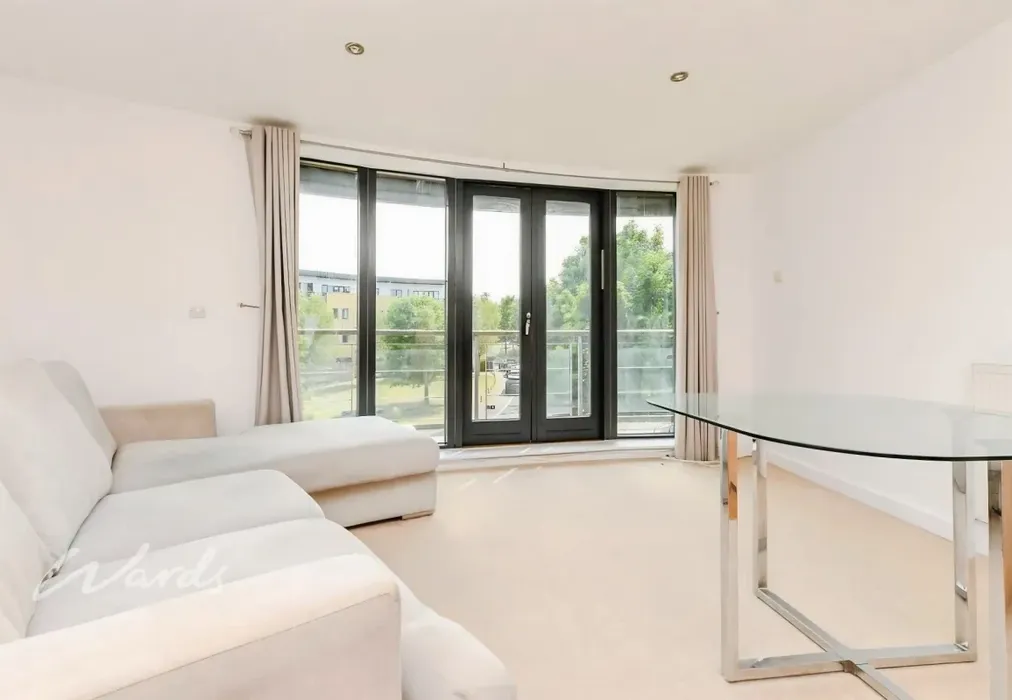 Lounge - Waterstone Way Greenhithe DA9 - Wards of Kent