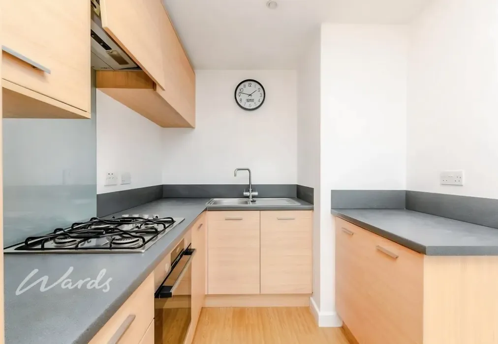 Kitchen - Waterstone Way Greenhithe DA9 - Wards of Kent