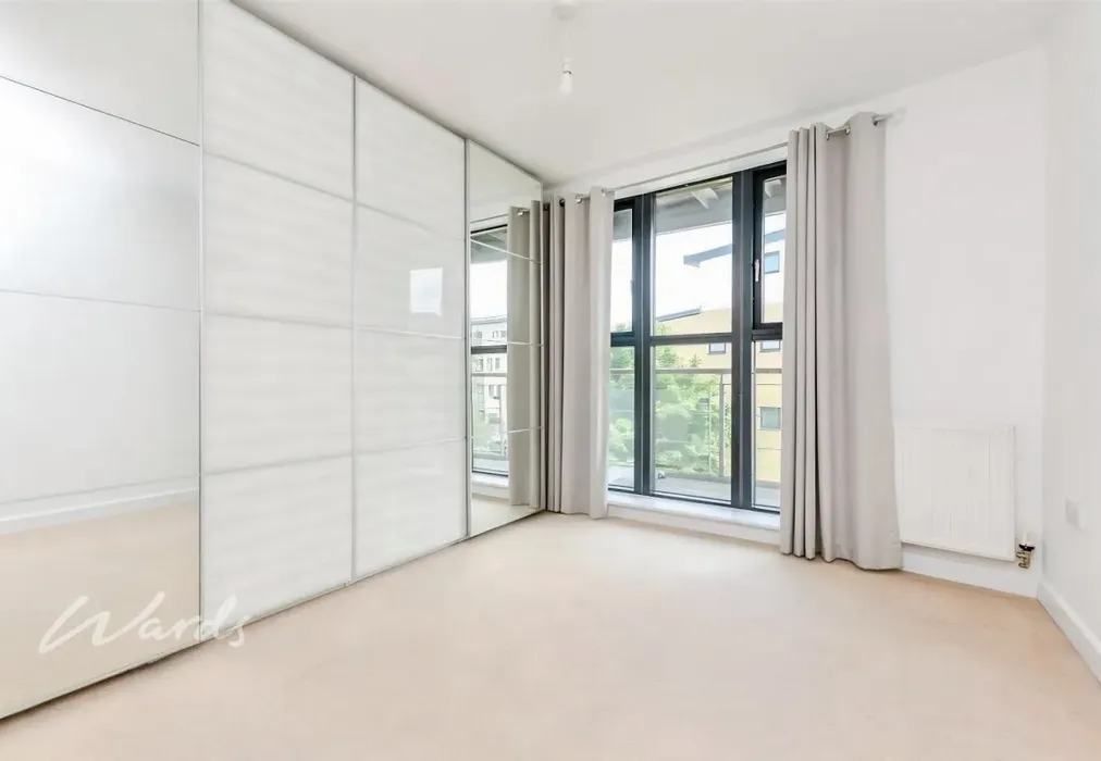 Bedroom 1 - Waterstone Way Greenhithe DA9 - Wards of Kent