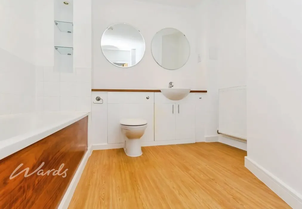 Bathroom - Waterstone Way Greenhithe DA9 - Wards of Kent