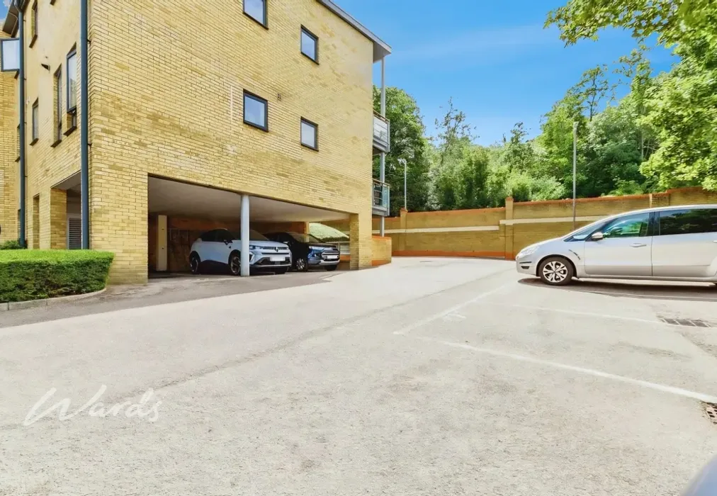 Parking - Waterstone Way Greenhithe DA9 - Wards of Kent