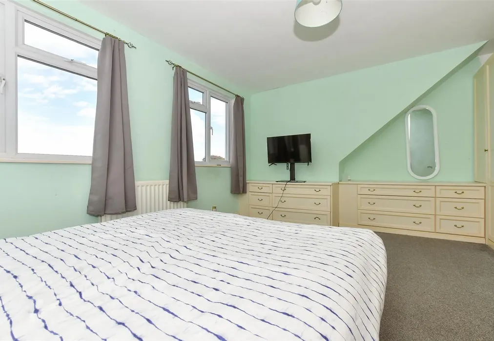 Bedroom 5 - Northdown Road, Margate, Kent - Wards of Kent
