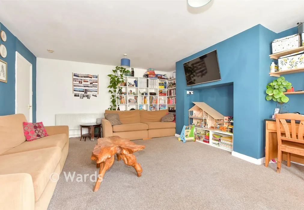 Lounge - Augusta Gardens, Folkestone, Kent - Wards of Kent