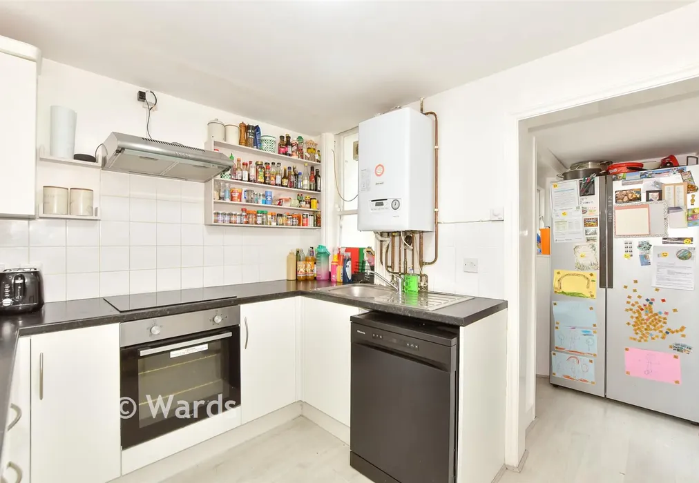 Kitchen - Augusta Gardens, Folkestone, Kent - Wards of Kent