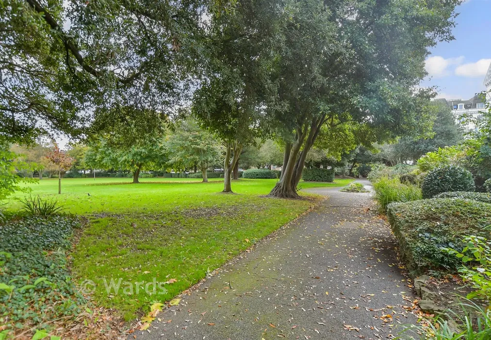Communal Gardens - Augusta Gardens, Folkestone, Kent - Wards of Kent