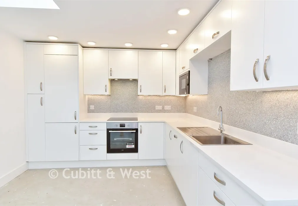 Lounge/ Kitchen - Lowther Road, Brighton, East Sussex - Wards of Kent