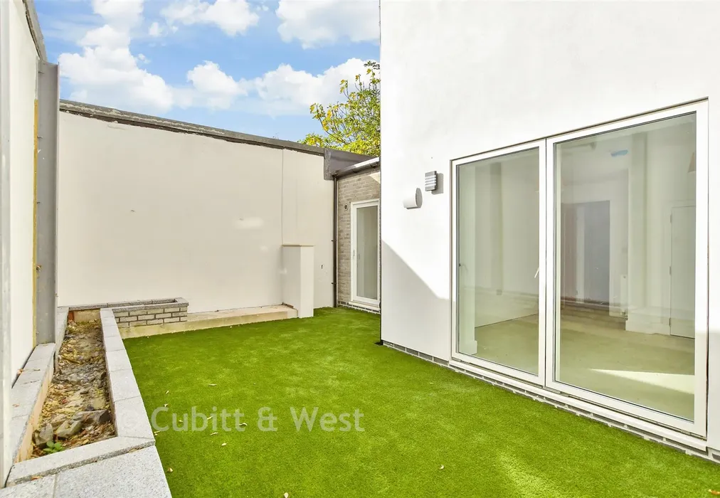 Rear Elevation - Lowther Road, Brighton, East Sussex - Wards of Kent