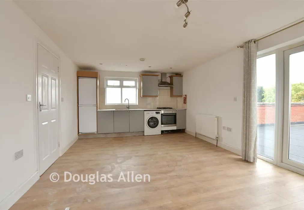 Lounge/Kitchen /Dining Room - Westwood Road, Ilford, Essex - Wards of Kent