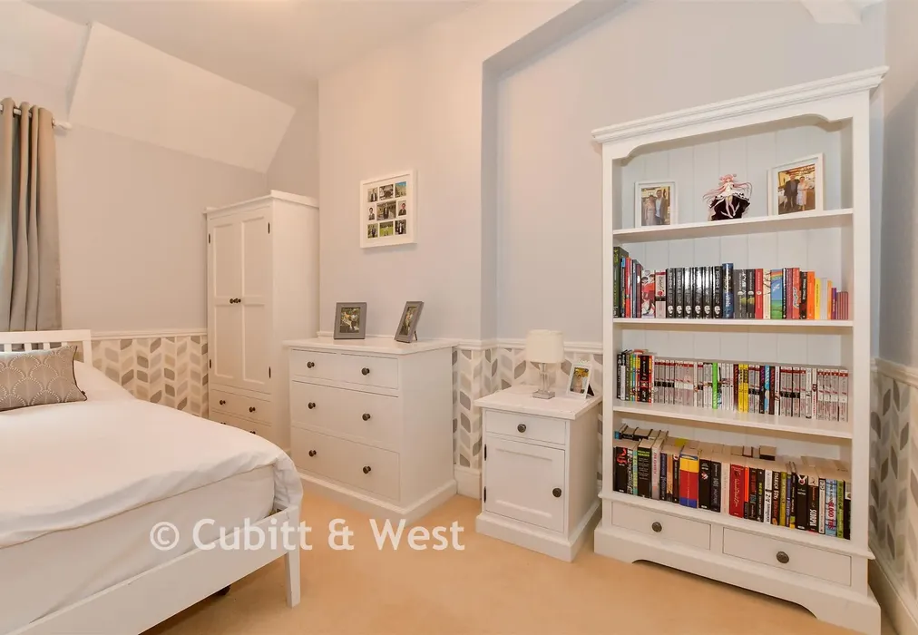Bedroom 3 - Nuthurst Street, Nuthurst, Horsham, West Sussex - Wards of Kent