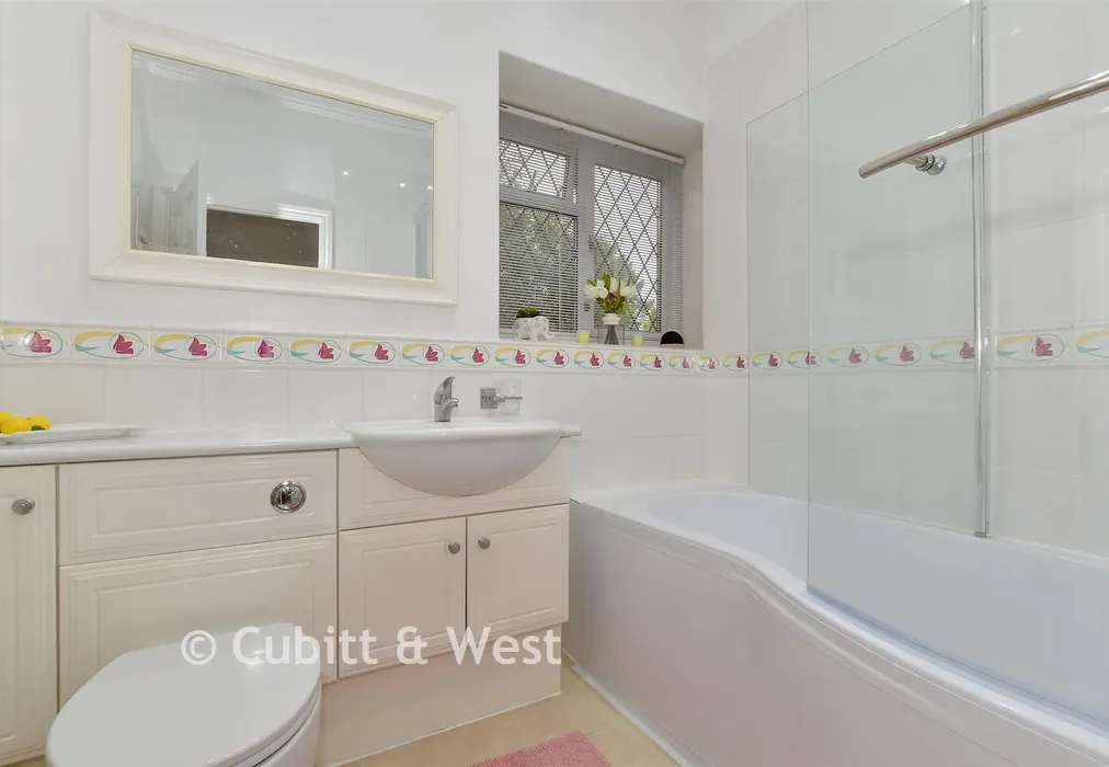 Bathroom - Nuthurst Street, Nuthurst, Horsham, West Sussex - Wards of Kent