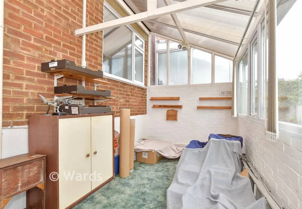 Conservatory - Amethyst Avenue, Davis Estate, Chatham, Kent - Wards of Kent