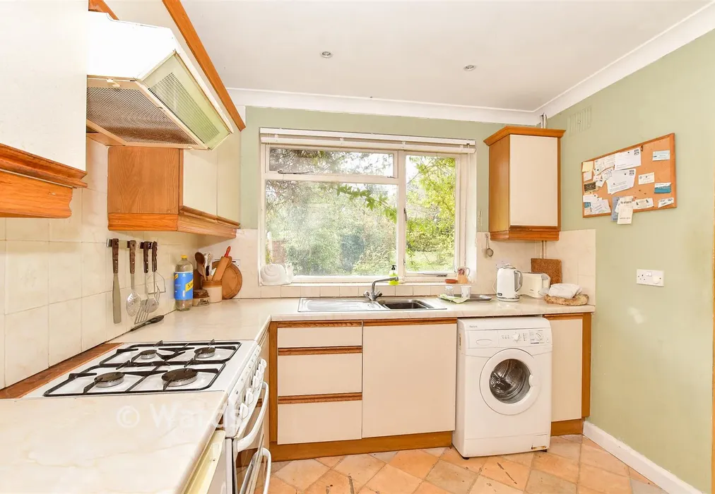 Kitchen - Brook Street, Tonbridge, Kent - Wards of Kent