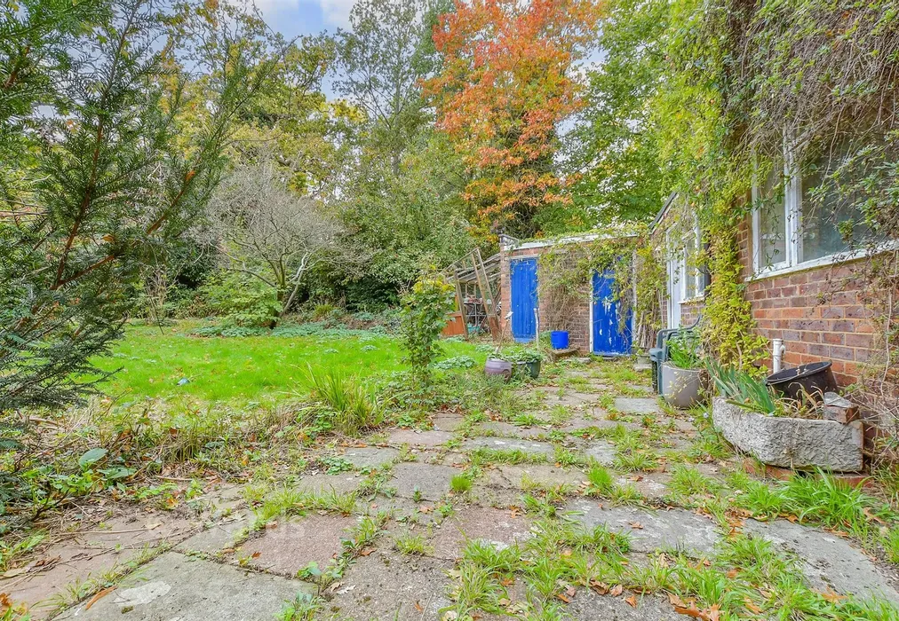 Patio / Decking - Brook Street, Tonbridge, Kent - Wards of Kent