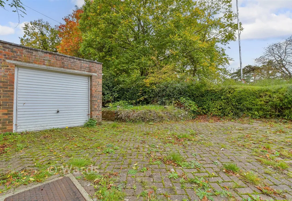 Garage - Brook Street, Tonbridge, Kent - Wards of Kent