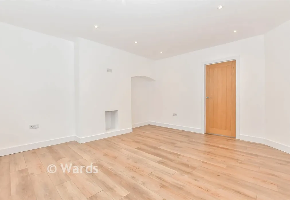 Lounge - West Park Road, Maidstone, Kent - Wards of Kent