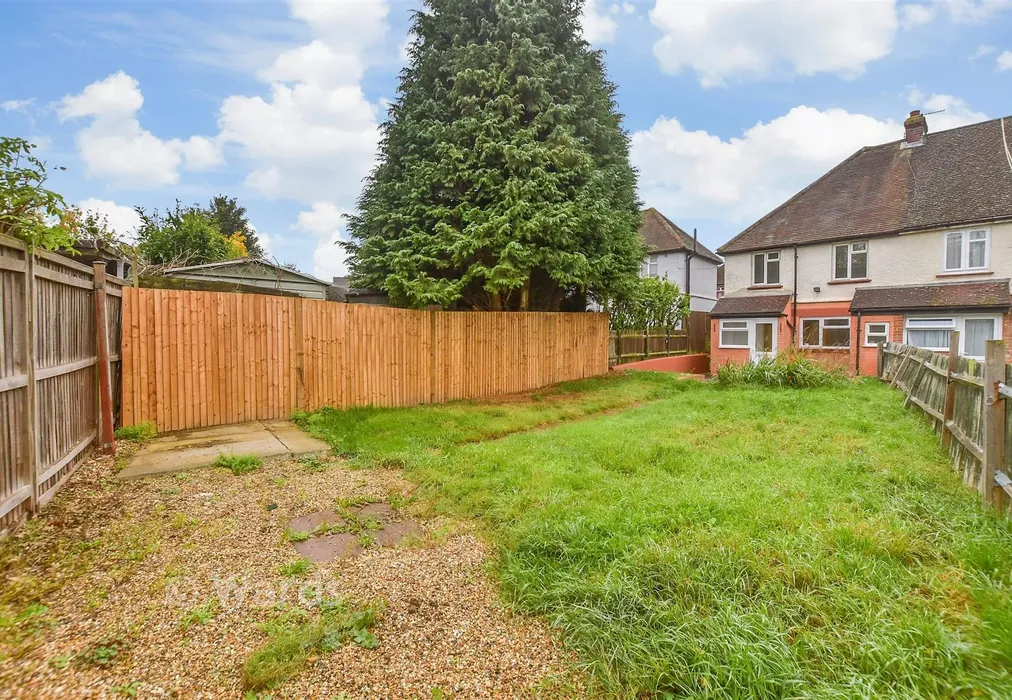 Rear Garden - West Park Road, Maidstone, Kent - Wards of Kent