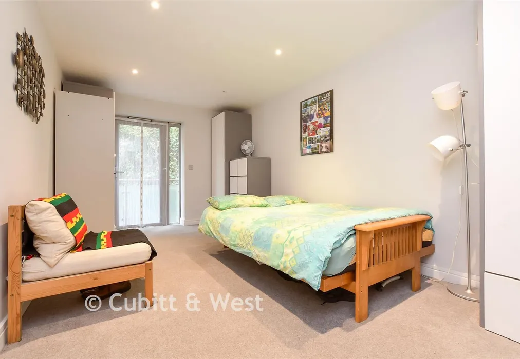 Bedroom 2 - Croydon Road, Caterham, Surrey - Wards of Kent