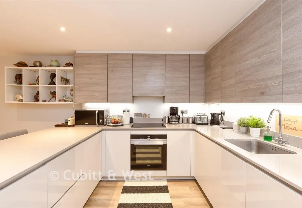 Kitchen Lounge/Diner - Croydon Road, Caterham, Surrey - Wards of Kent