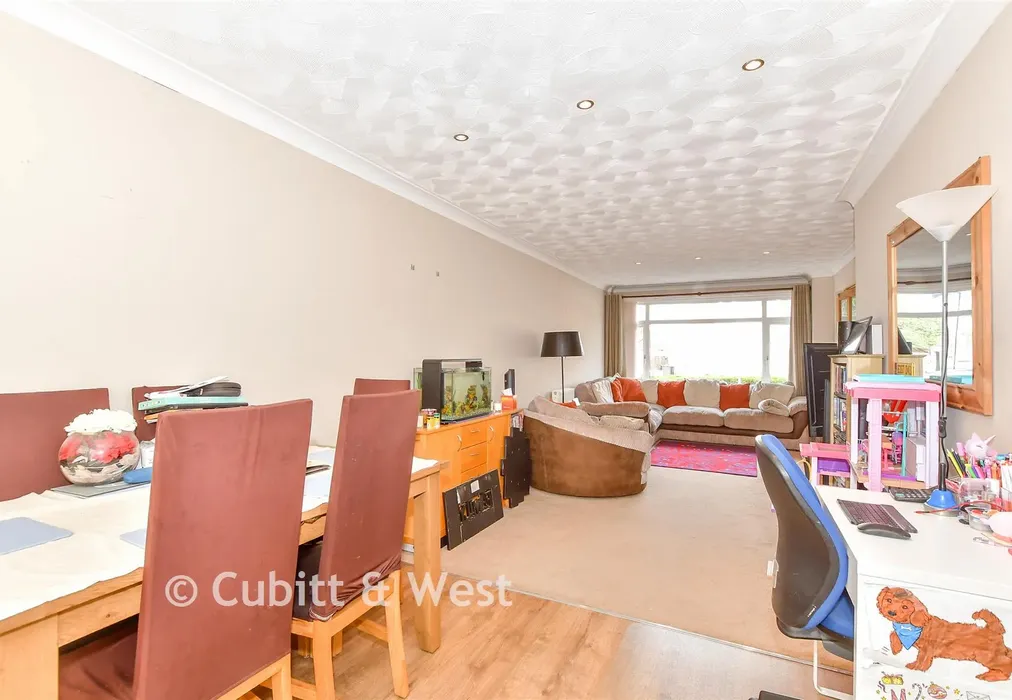 Lounge/Diner - Knox Road, Havant, Hampshire - Wards of Kent