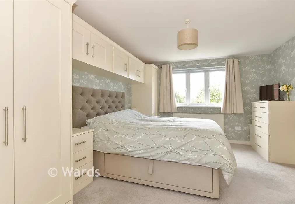 Bedroom 1 - Court Tree Drive, Eastchurch, Sheerness, Kent - Wards of Kent