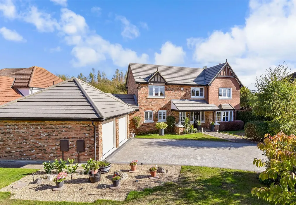 External (Web) - Court Tree Drive, Eastchurch, Sheerness, Kent - Wards of Kent