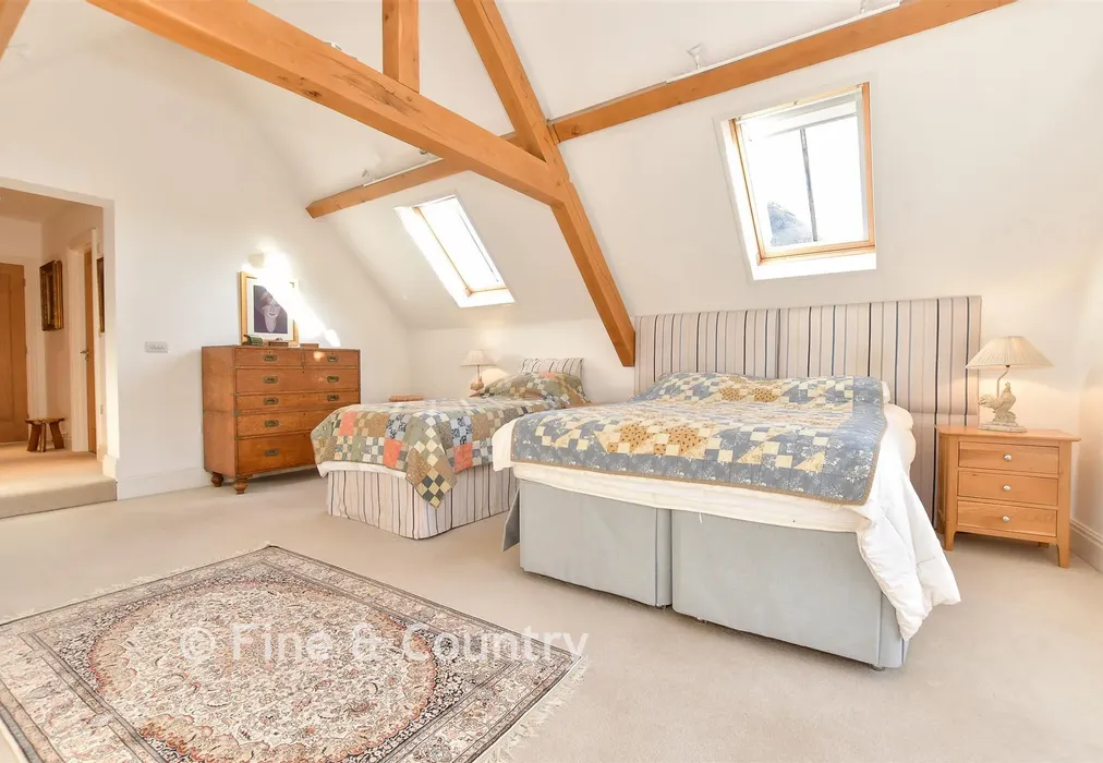 Bedroom 1 - Sandown Road, Bembridge, Isle of Wight - Wards of Kent
