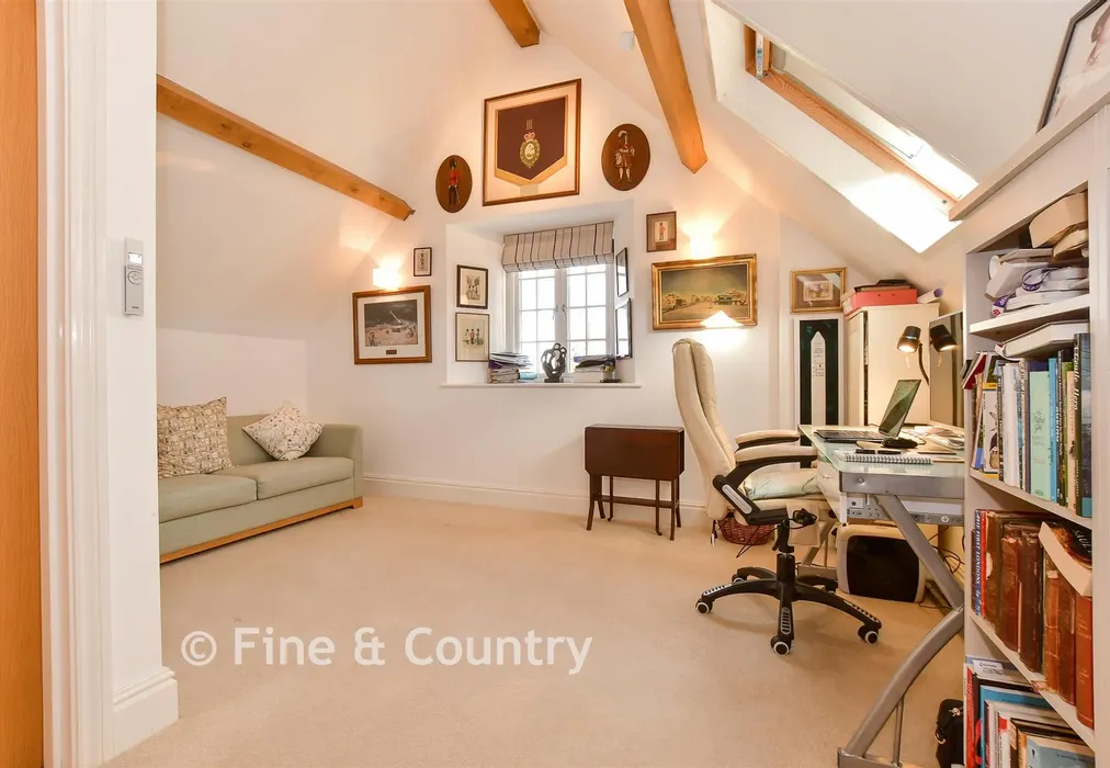 Bedroom 2 - Sandown Road, Bembridge, Isle of Wight - Wards of Kent