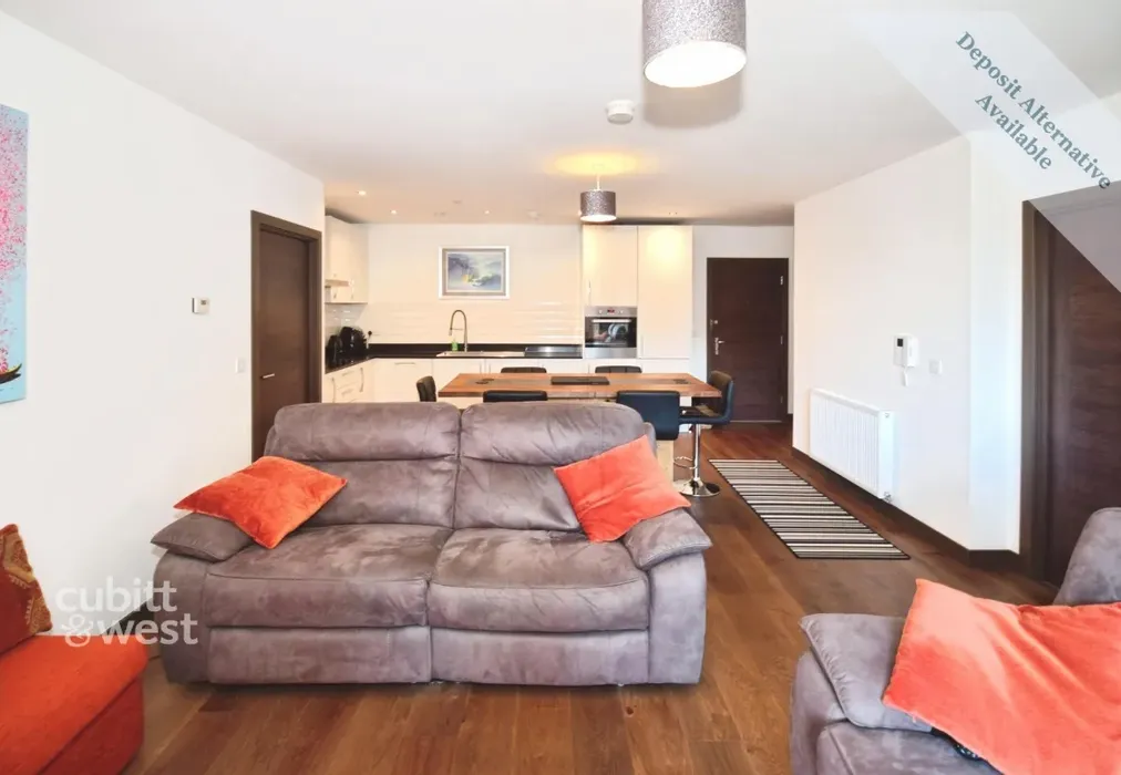 Reception - Elizabeth Place 52 Queens Road RH19 - Wards of Kent