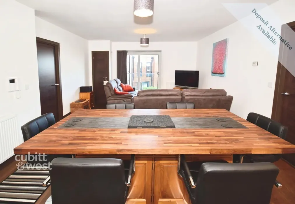 Reception - Elizabeth Place 52 Queens Road RH19 - Wards of Kent