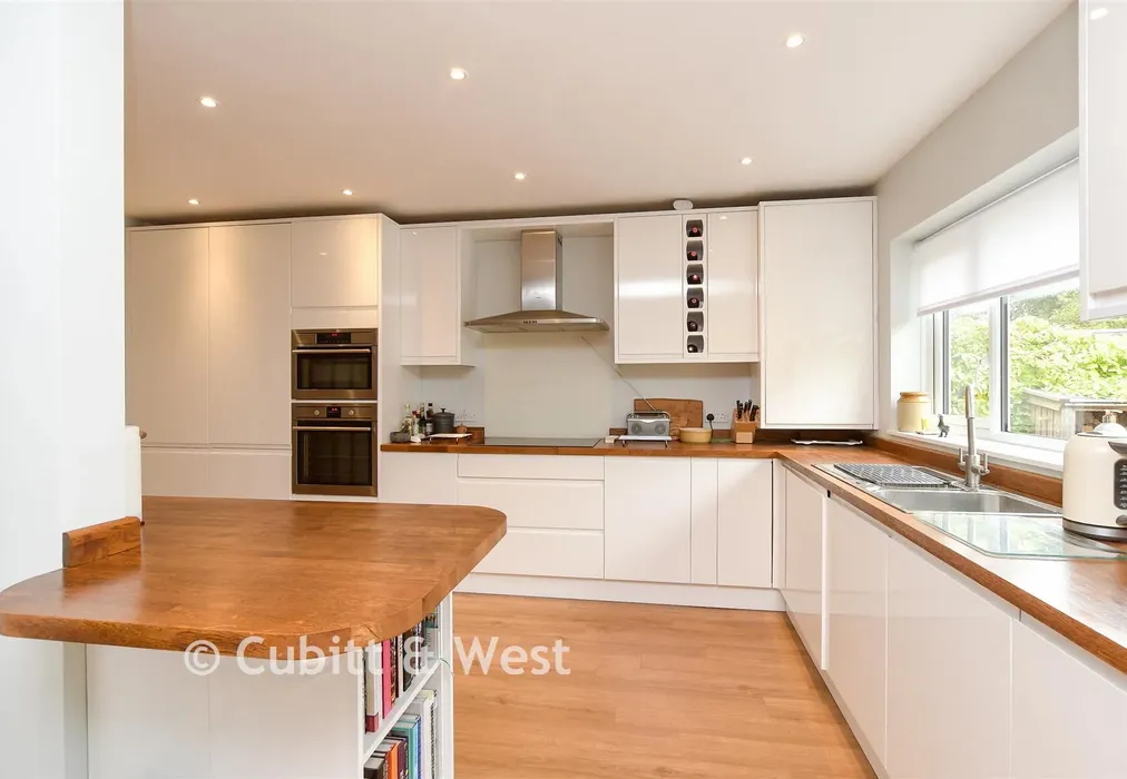 Kitchen/Breakfast Room - Slipshatch Road, Reigate, Surrey - Wards of Kent