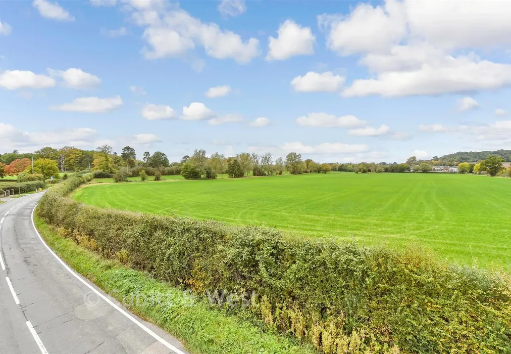 Surrounding Area - Slipshatch Road, Reigate, Surrey - Wards of Kent