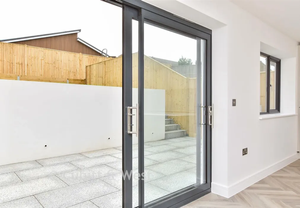Internal Lifestyle Photograph - The Ridgway, Woodingdean, Brighton, East Sussex - Wards of Kent