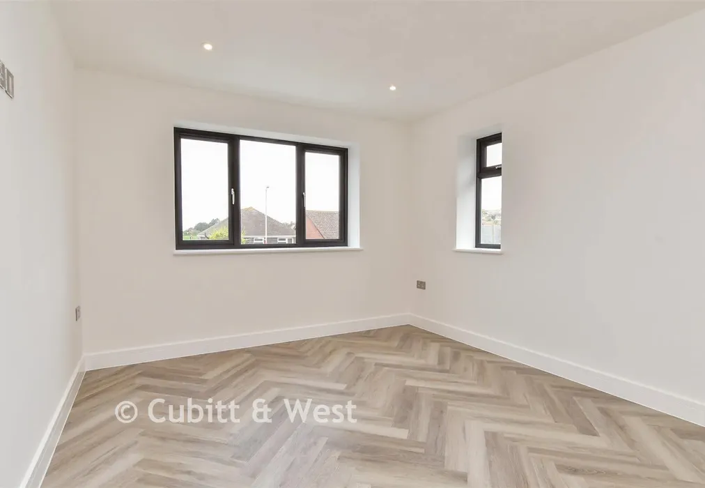 Bedroom 4 - The Ridgway, Woodingdean, Brighton, East Sussex - Wards of Kent