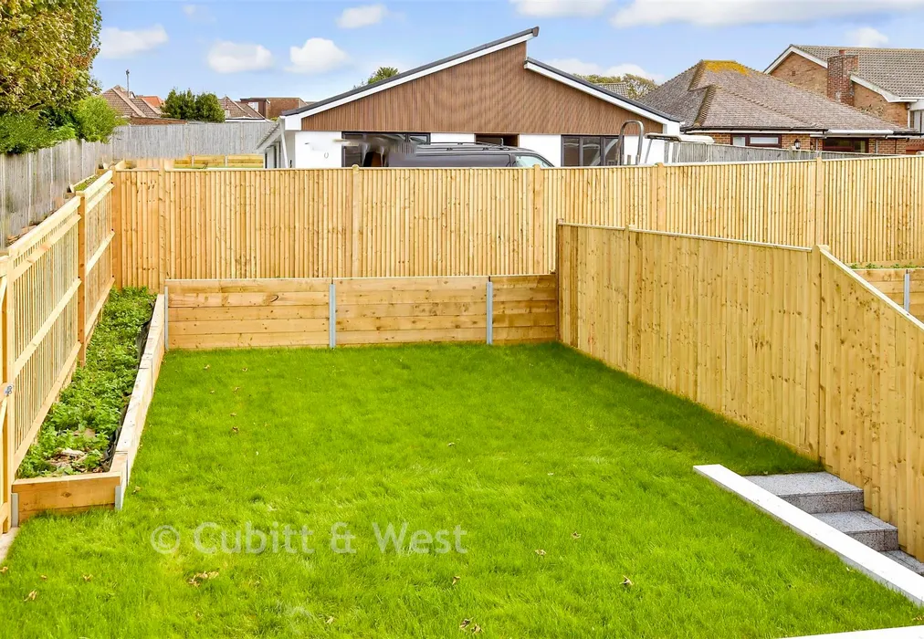 Rear Garden - The Ridgway, Woodingdean, Brighton, East Sussex - Wards of Kent