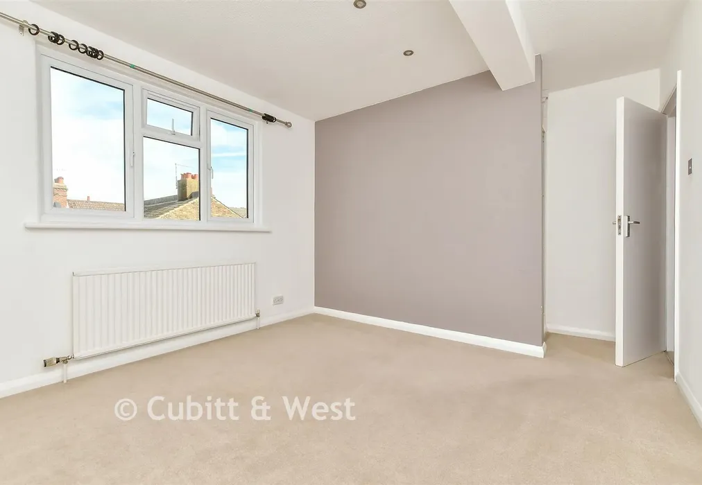 Bedroom 1 - Granville Road, Hove, East Sussex - Wards of Kent