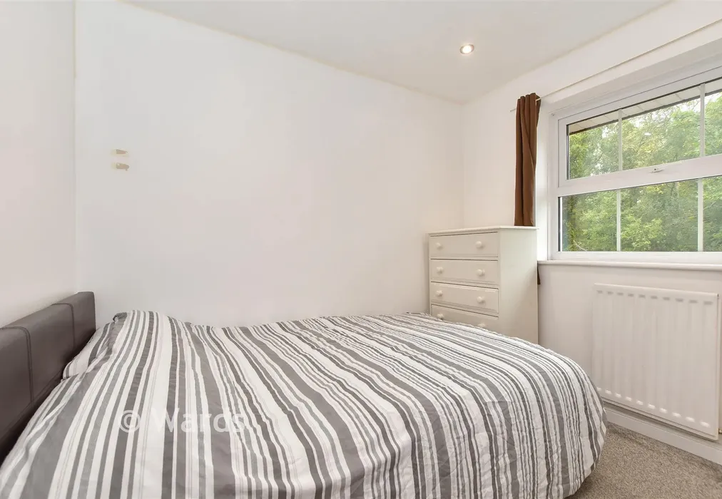 Bedroom 3 - Silver Close, Tonbridge, Kent - Wards of Kent