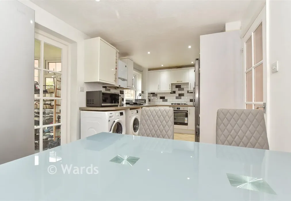 Kitchen/Breakfast Room - Silver Close, Tonbridge, Kent - Wards of Kent